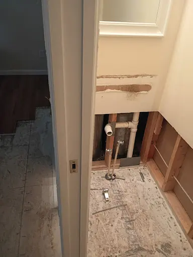 Water damage restoration crew working in Monte Sano, AL